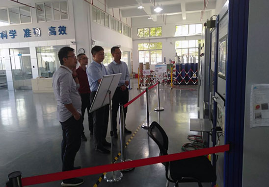 中國質(zhì)量認(rèn)證中心（CQC）廣州分公司劉江主任蒞臨廣東雷寧普參觀指導(dǎo)